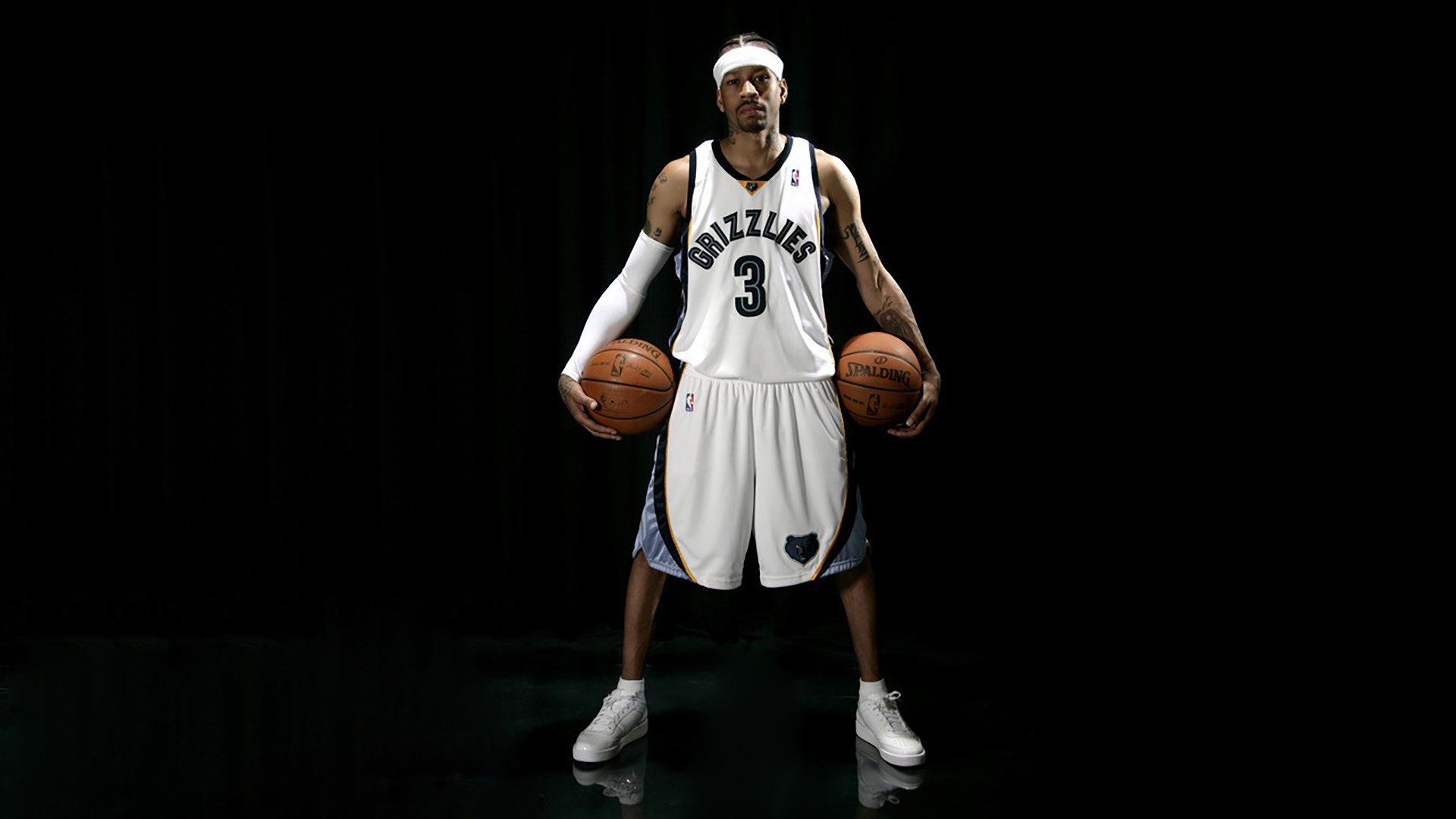 九游在线玩-球员在节奏变化中如何确保场上沟通顺畅，如何管理球员在比赛中的情绪